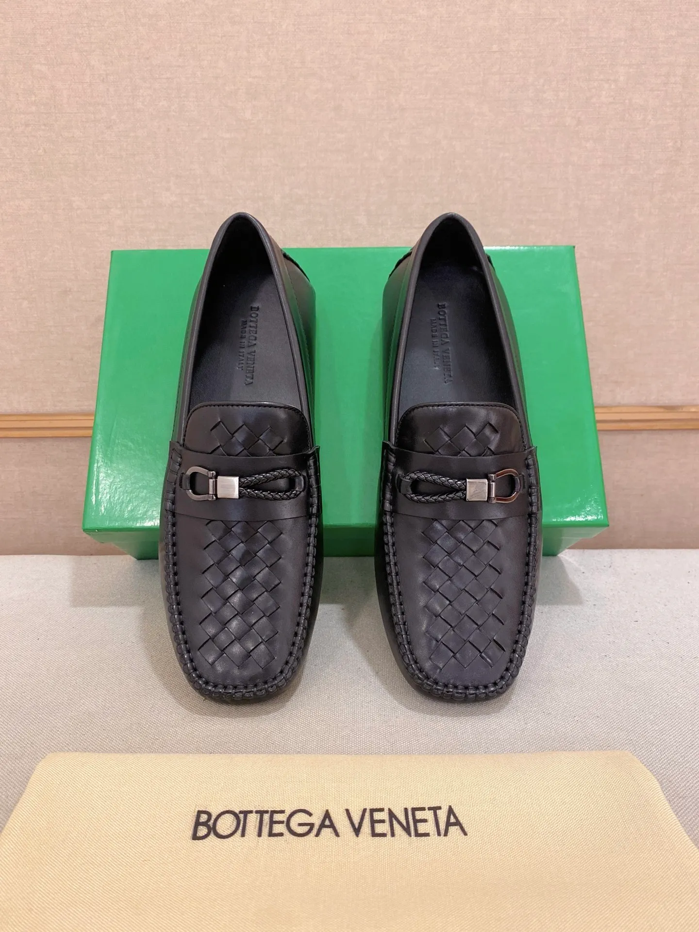 Men's shoes 💰 400💰 (Niu Li + Niu Pad) [BV] latest hot style‼ ️Casual men's shoes, uppers imported first-layer cowhide ➕Full imported cowhide lining✔️Exquisite workmanship, excellent foot feel, special rubber soles✔️, cool and fashionable, the latest fashion, fashionable outsole, hurry up. Code number: 38-44 (can be customized to 37.45, non-refundable)